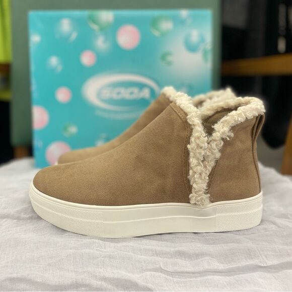 SODA Ladies Figure G Taupe Serpa Platform Booties NEW - Picture 4 of 5